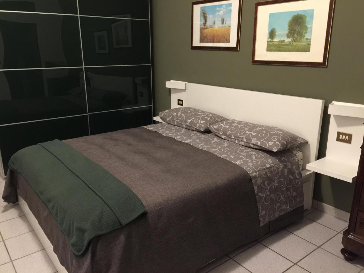 3Per3 Bed & Breakfast Busto Arsizio Bagian luar foto