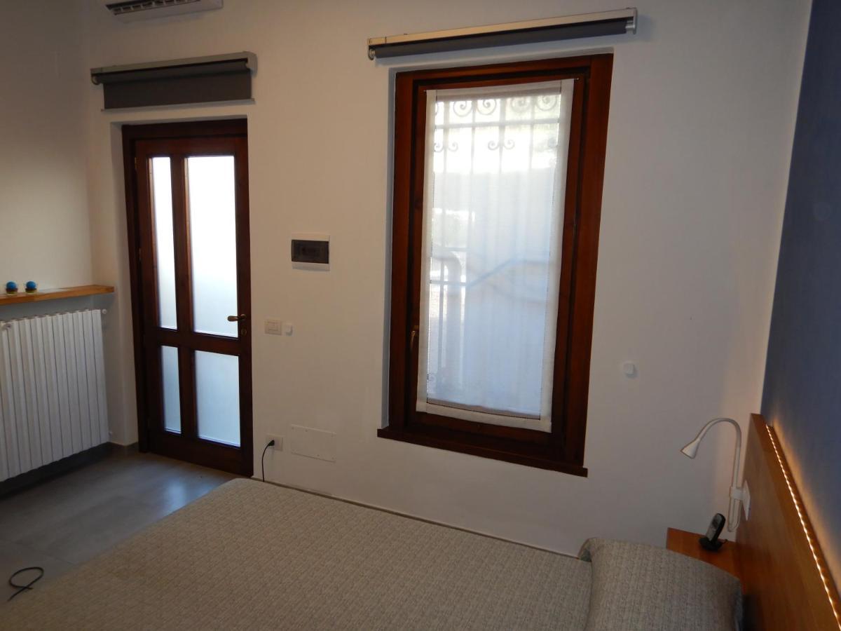 3Per3 Bed & Breakfast Busto Arsizio Bagian luar foto