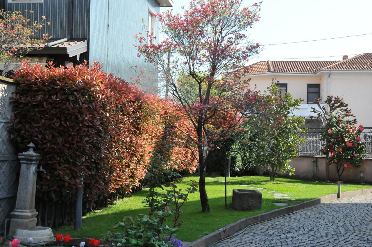 3Per3 Bed & Breakfast Busto Arsizio Bagian luar foto