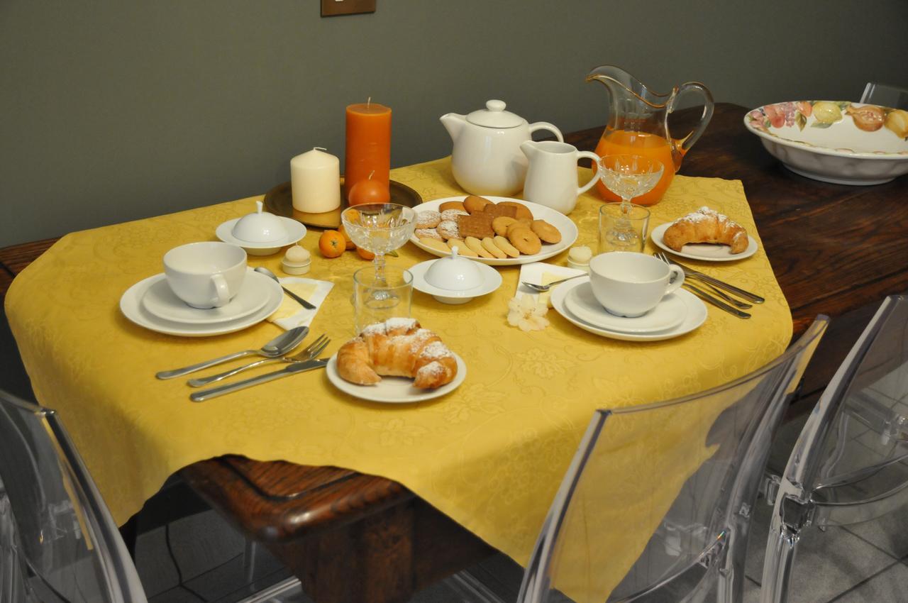 3Per3 Bed & Breakfast Busto Arsizio Bagian luar foto
